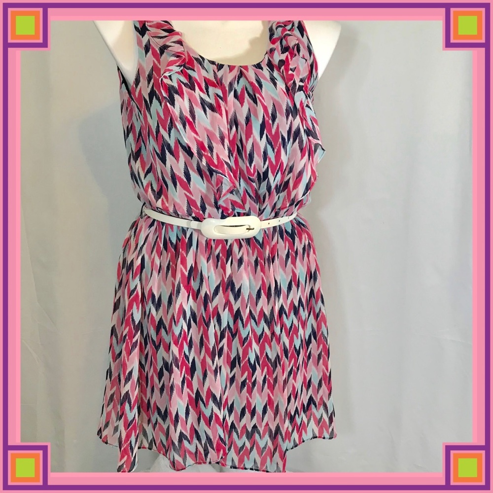 Flirty geometric design summer dress frilly